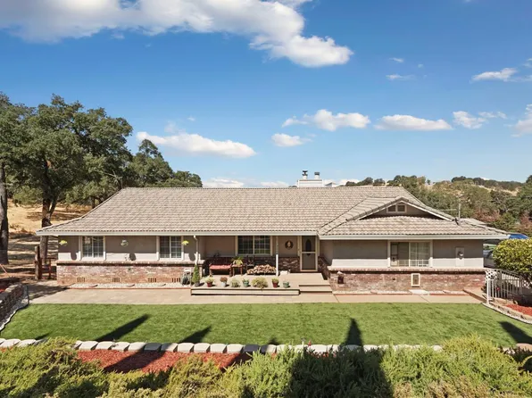 7568 Westhill Rd, Valley Springs, CA 95252