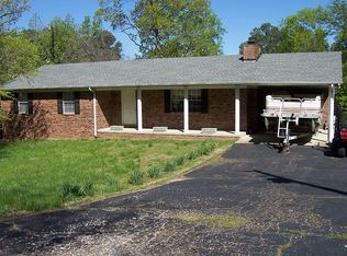 342 Dogwood Ln, Big Sandy, TN 38221