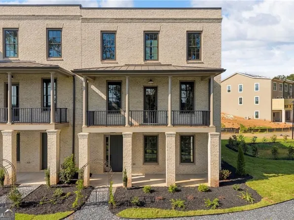 1011 Creekside Ln, Cumming, GA 30040
