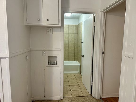5th image of 1119 46th St #A