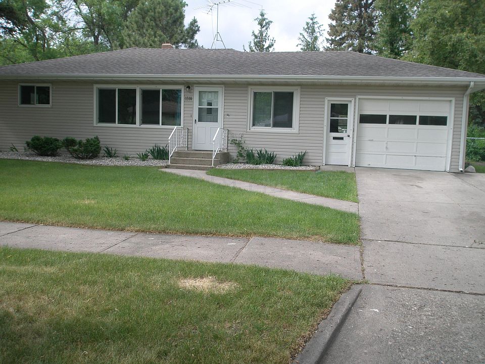 1st image of 1310 16th Ave S