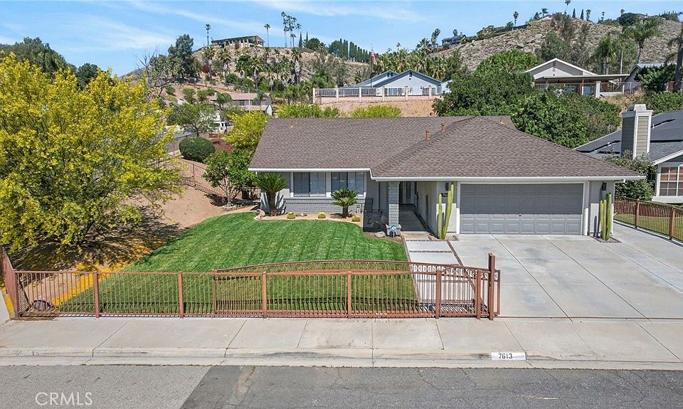 1st image of 7613 Mountain Shadow Dr