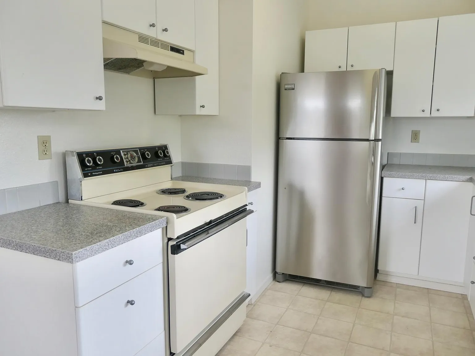 1 bed, 490 sqft, $1,800 — Photo 2