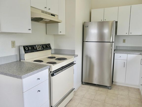 2nd image of 14304 SE 38th St