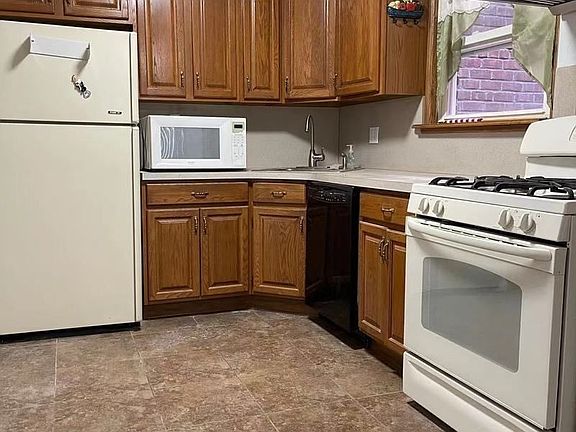 5th image of 51-14 71st St #1