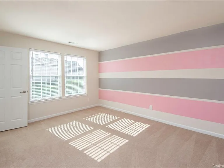 9722 Springholm Dr — Photo 21