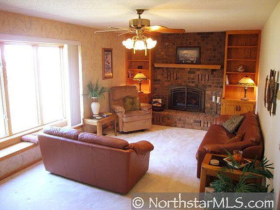 3rd image of 3216 Belden Drive NE
