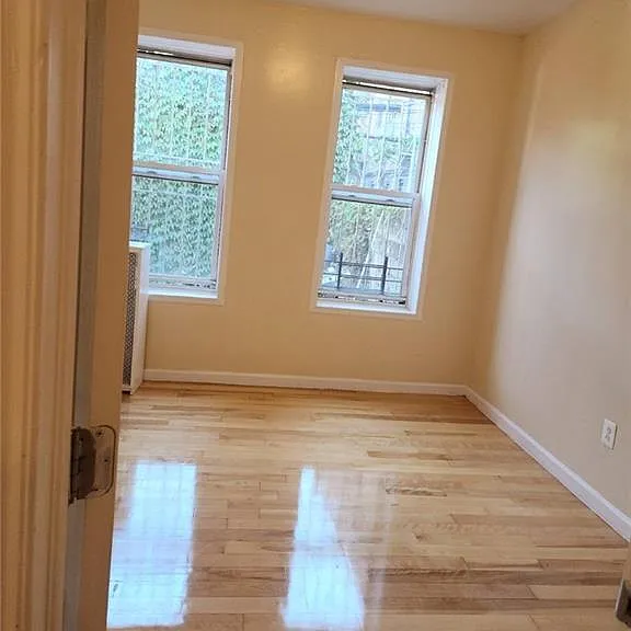 2181 Strauss St #1R — Photo 10