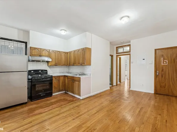 78-14 Woodside Avenue image 1 of 9