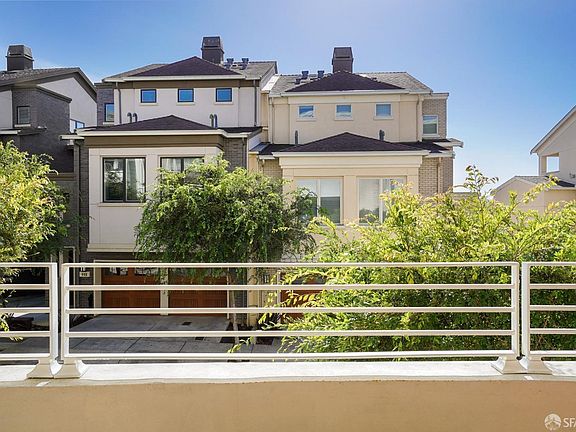 4th image of 136 Summit Way