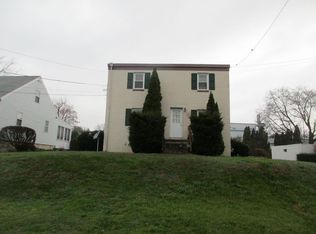 1249 E Caracas Ave, Hershey, PA 17033