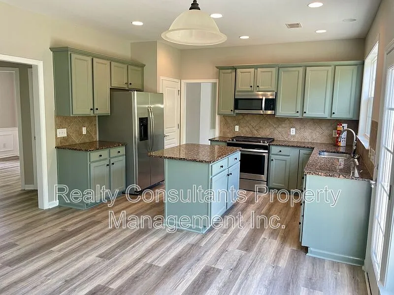 Building Photo - 7856 Lamington Dr
