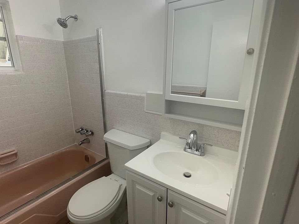 1st image of 2407 McKinley St #2