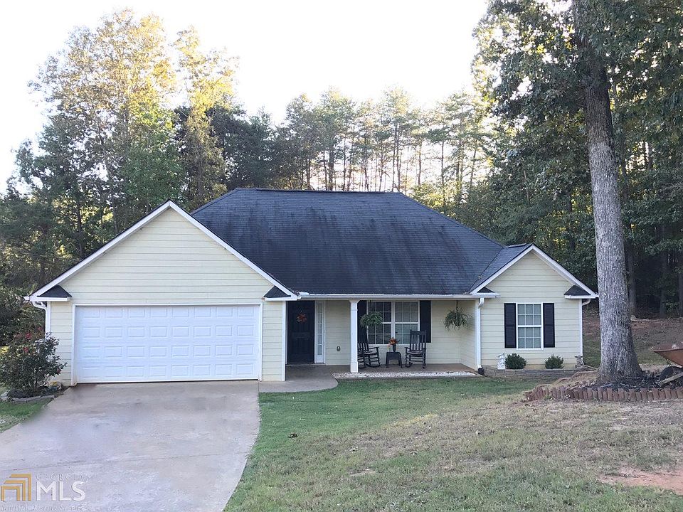 1st image of 10 Strickland Way