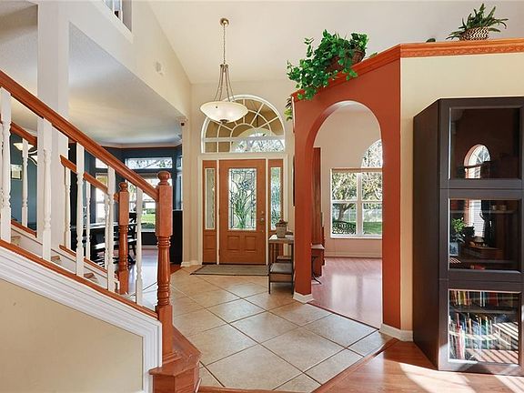 4th image of 897 Kensington Gardens Ct