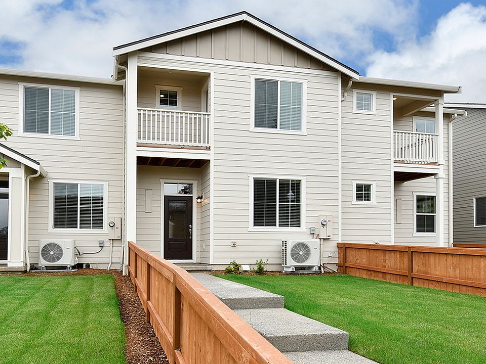 The Estacada is a gorgeous three-bedroom home at 5th Plain Creek Station