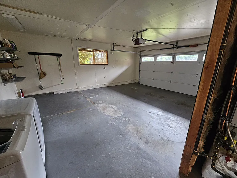 690 SW 130th Ave — Photo 30