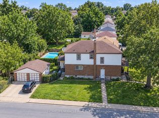5622 Lowell Ave, Niagara Falls, ON L2G4E2