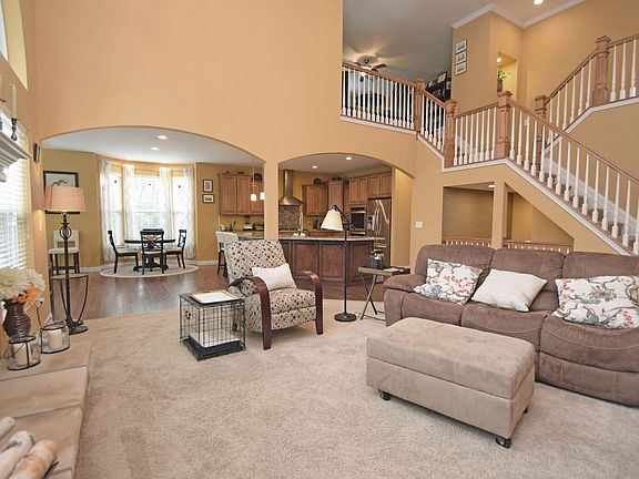 5th image of 7409 Silver Lake Dr
