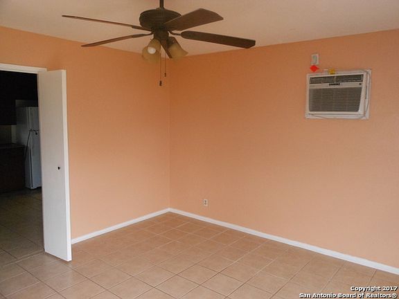 3rd image of 3818 Portsmouth Dr
