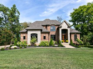 951 Persimmon Ridge Dr, Louisville, KY 40245