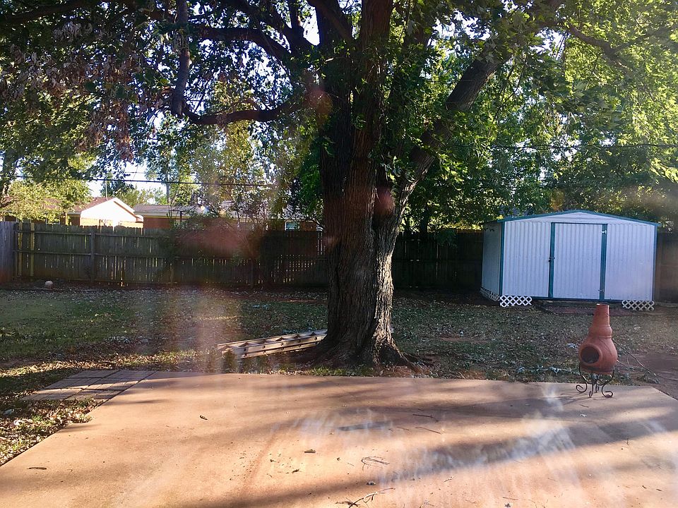 1st image of 2628 Manchester Dr