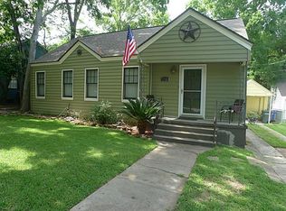 1720 18th St, Huntsville, TX 77340