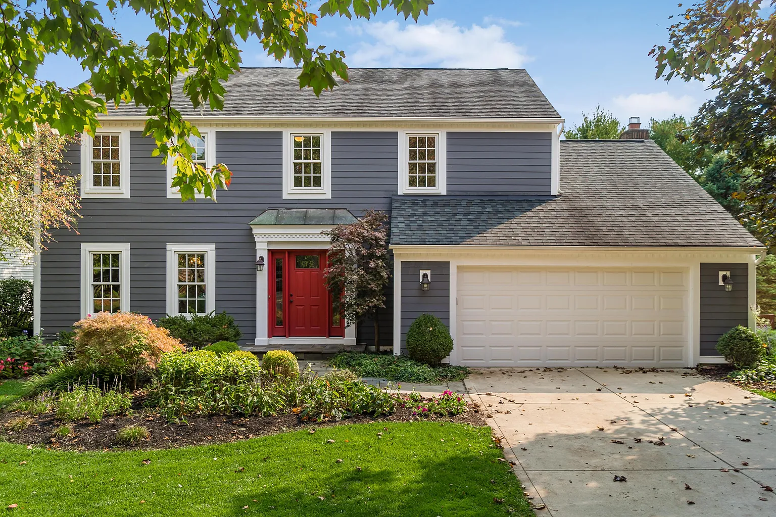 5824 Country House Ln photo 1