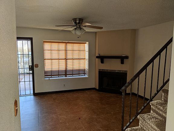 3rd image of 921 W University Dr Unit 1071