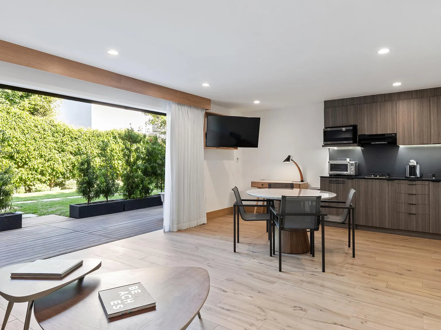 1 bed, $8,250 — Photo 2