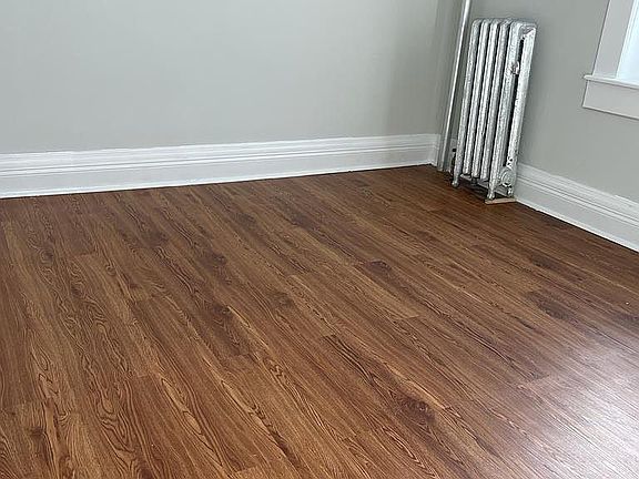 5th image of 31-18 35th St #3E