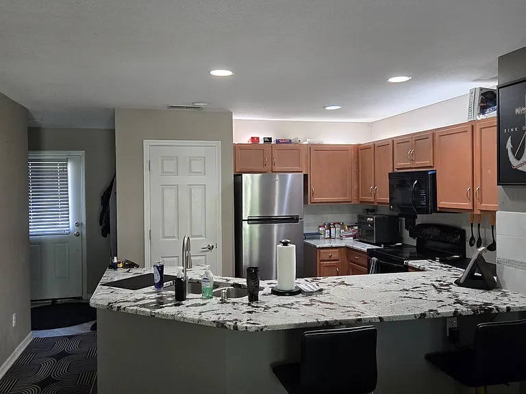 5427 N Hickory St — Photo 10