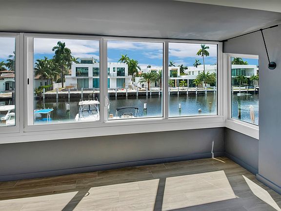 5th image of 54 Isle Of Venice Dr APT 6