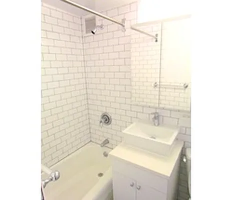 Rented by Mirador Real Estate | media 26