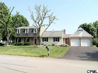 49 Oak Dr, Elizabethtown, PA 17022