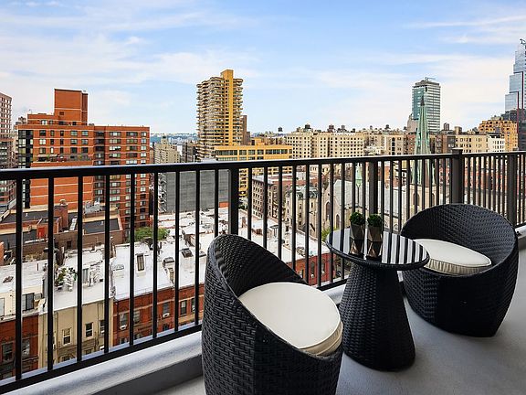 4th image of 175 W 95th St APT 16D