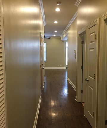 5th image of 927 W Eastwood Ave APT 2E