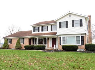 147 Zooks Mill Rd, Ephrata, PA 17522