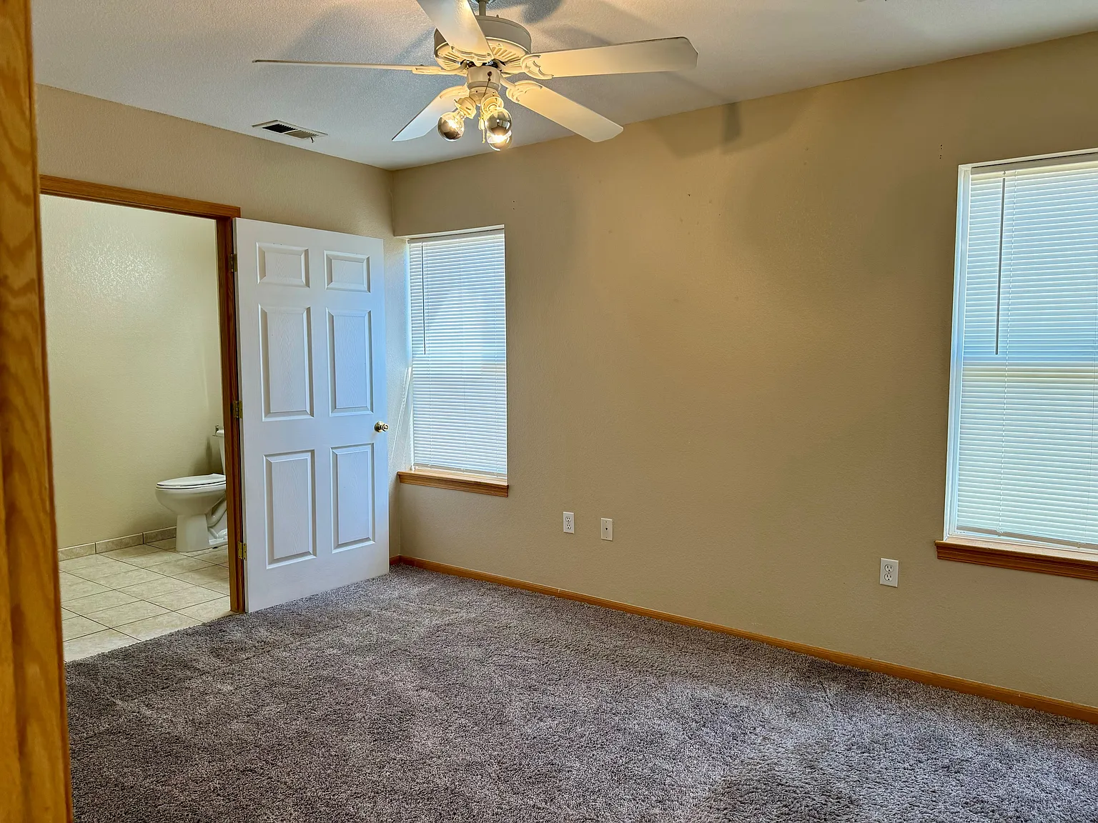 1 bed, 462 sqft, $1,350 — Photo 3