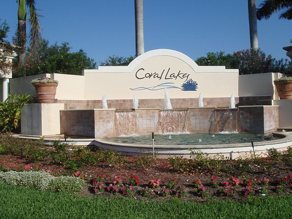 2nd image of 2581 Sawgrass Lake Ct