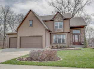 18213 Belinda Dr, Smithville, MO 64089