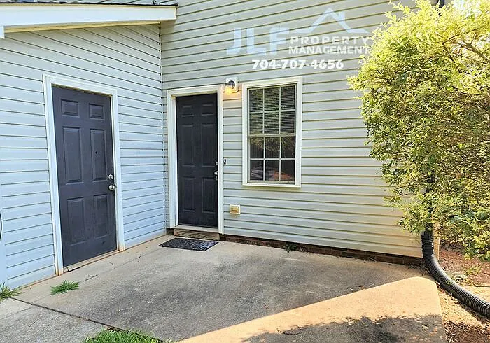 2508 S Ridge Ave — Photo 15