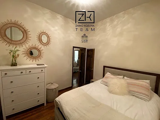 Rented by Avenues Real Estate | media 13