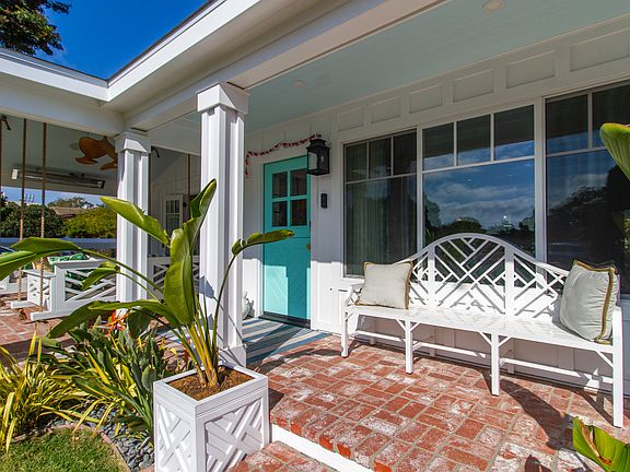 4th image of 431 Country Club Ln