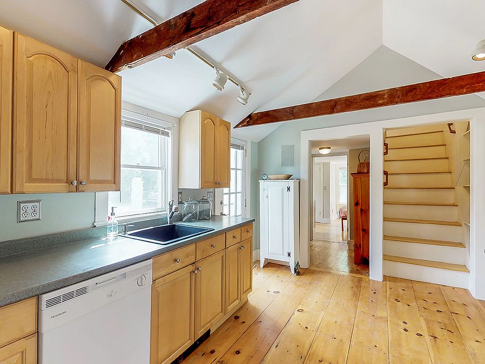 17 Gerrish Island Ln, Kittery, ME 03905 Zillow