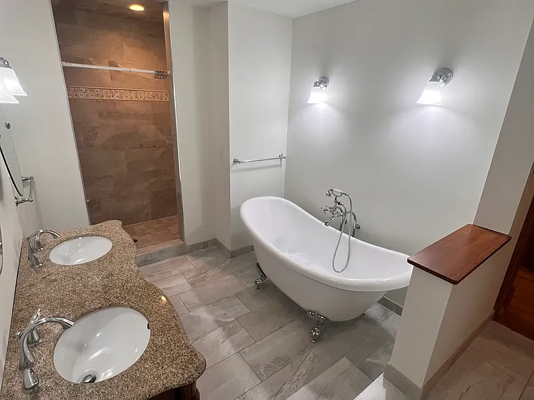 701 Portland Ave #2 — Photo 6