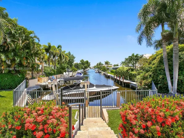 7050 NE 7th Ave, Boca Raton, FL 33487