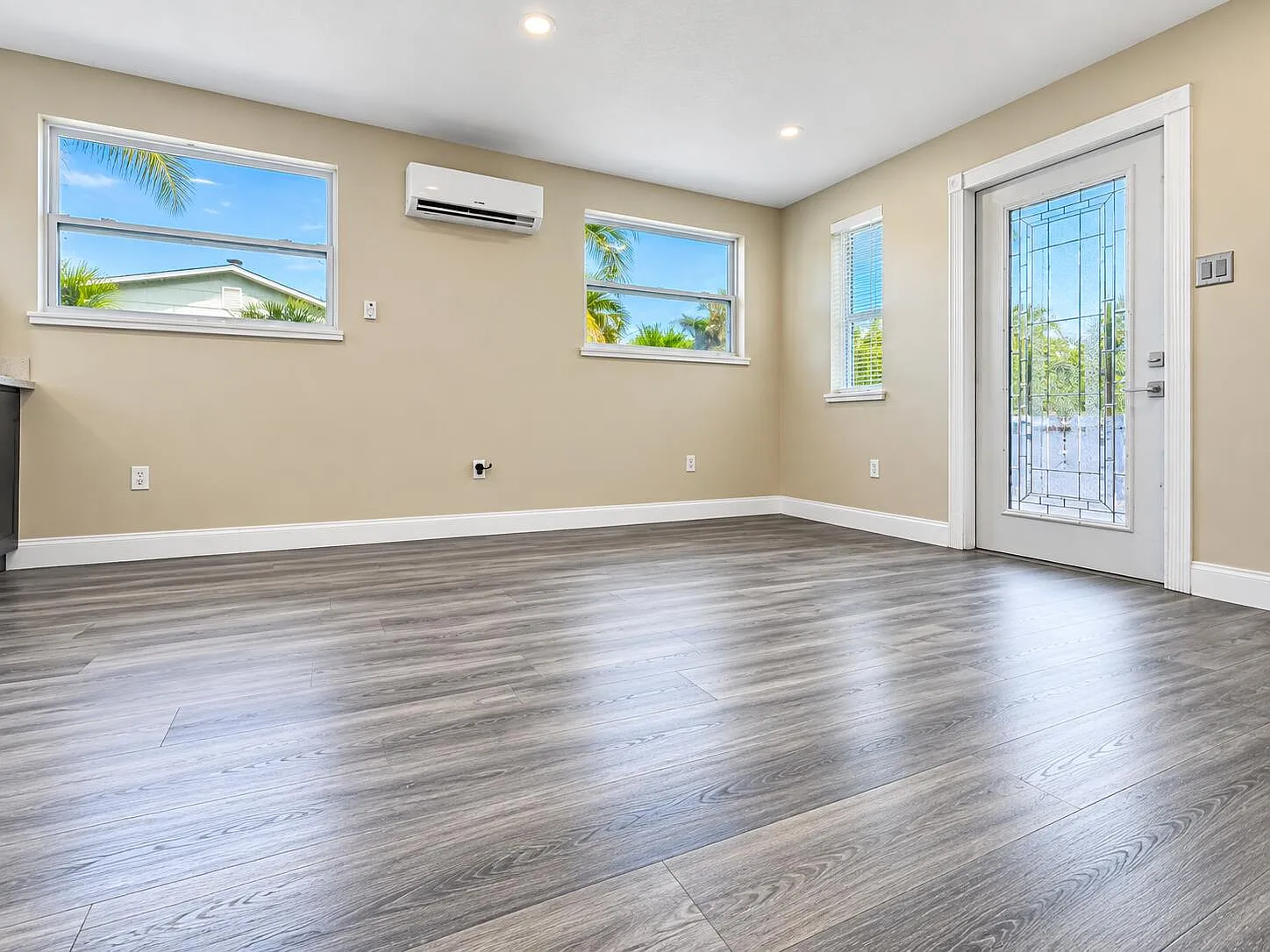 1 bed, 1.0 bath, 400 sqft, $1,750 — Photo 2