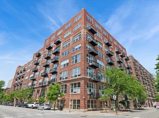 1500 W Monroe St Unit 325, Chicago, IL 60607