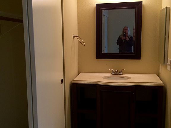 New Vanity & Fixtures